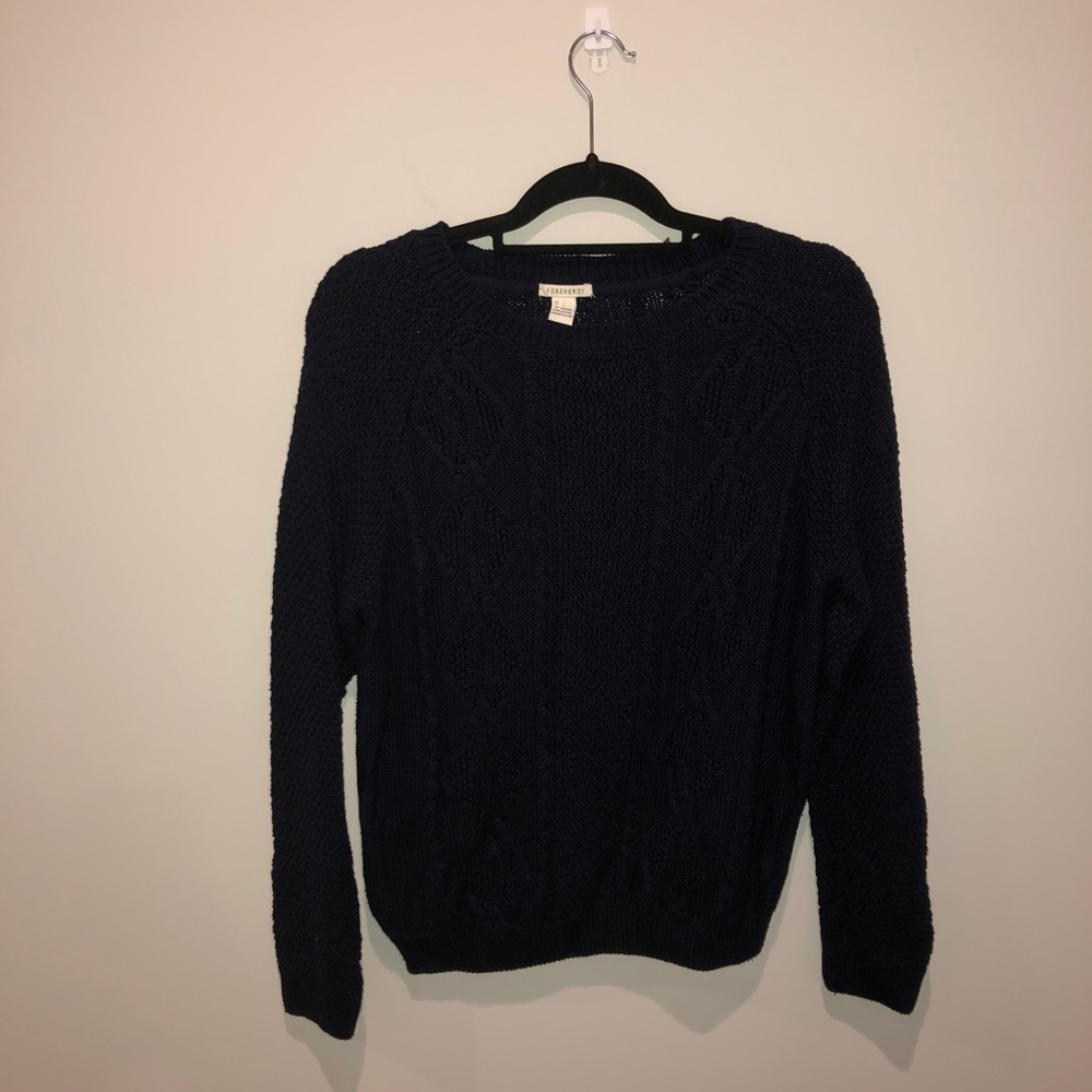 Forever 21 knit sweater size large